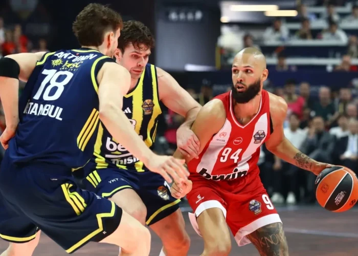 Ολυμπιακός - Φενέρμπαχτσε 79-61: Στον τελικό οι «ερυθρόλευκοι»