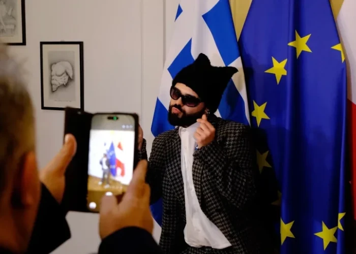 Eurovision: Ο Akylas κοντά στην ελληνική ομογένεια στην Αυστρία - Οι ετοιμασίες για το τιρκουάζ χαλί