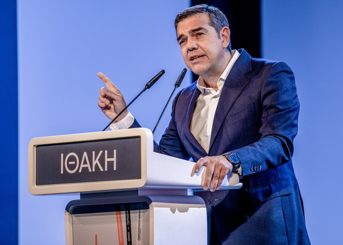 Ανήμερα της Εργατικής Πρωτομαγιάς στην δημοσιότητα το μανιφέστο του Αλέξη Τσίπρα