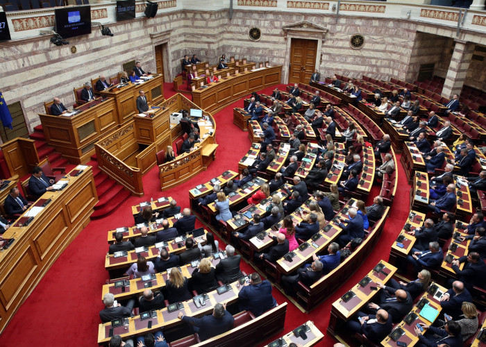 Μάρκος Μπόλαρης - Καθεστώς: Η Ώρα εγγύς … ή αλλιώς τα παπούτσια σου και μπρός !