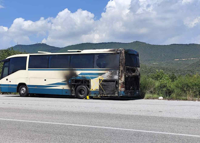 Χαλκιδική: Φωτιά σε λεωφορείο – Βγήκαν έγκαιρα οι επιβάτες