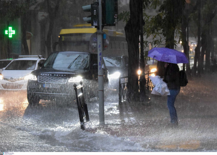 Καιρός αύριο: Βροχές, καταιγίδες και 8 μποφόρ – Πού θα πέσουν χιόνια