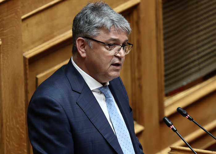 Δημήτρης Νατσιός -Πραγματική μείωση χρέους ή ακριβή ανακύκλωση δανεισμού;