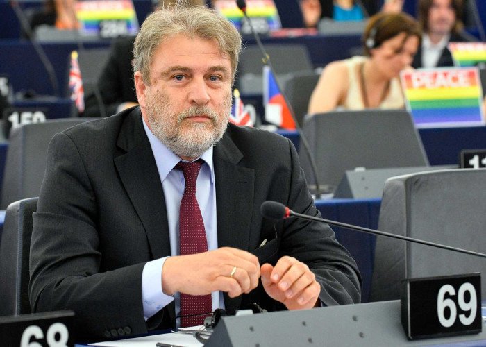 Πρωτομαγιάτικος μποναμάς για την ευρωπαϊκή βιομηχανία η «προσωρινή εφαρμογή» της Mercosur -Γράφει ο Νότης Μαριάς