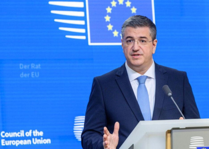 Από ενδοευρωπαϊκές μετακινήσεις Αύξηση τουρισμού προβλέπει ο Απόστολος Τζιτζικώστας
