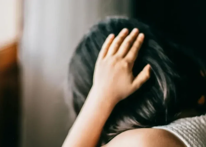 Καταδικάστηκε μητέρα που κακοποιούσε επί χρόνια την ανήλικη κόρη της στη Ρόδο