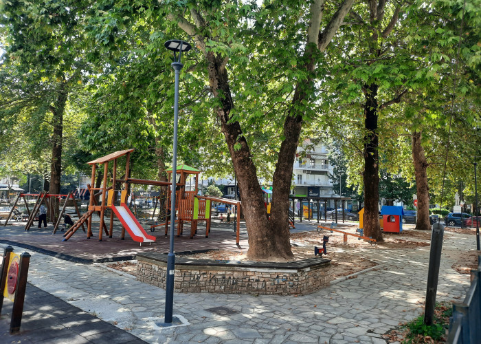 Ολοκληρώθηκαν οι εργασίες και επαναλειτουργεί η παιδική χαρά στην πλατεία ΙΚΑ στις Σέρρες