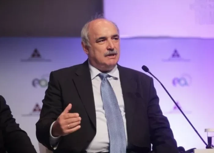 Της Ρωμιοσύνης αείφωτος … Γράφει ο Μάρκος Μπόλαρης