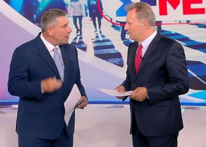 Άκης Παυλόπουλος: Επέστρεψε στην εκπομπή «Σήμερα» μετά την άδειά του – Τα πειράγματα του Οικονόμου