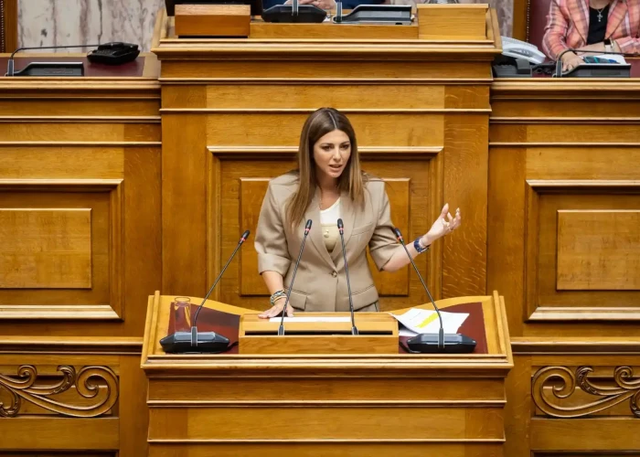 Σοφία Ζαχαράκη -Στο επίκεντρο η προετοιμασία της νέας σχολικής χρονιάς 2026-2027