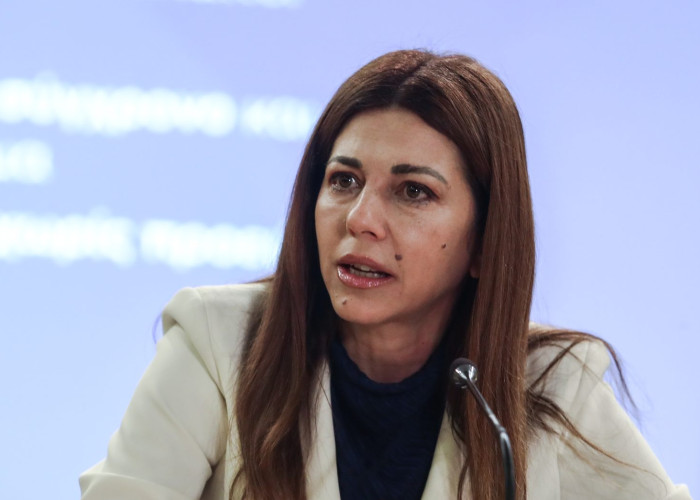 Σοφία Ζαχαράκη -Η ελληνική γλώσσα είναι ο ζωντανός δεσμός του Οικουμενικού Ελληνισμού