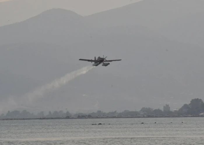 «Διάσπαρτες εστίες φωτιάς στην Αιγιάλεια» λέει ο αντιδήμαρχος Πολιτικής Προστασίας