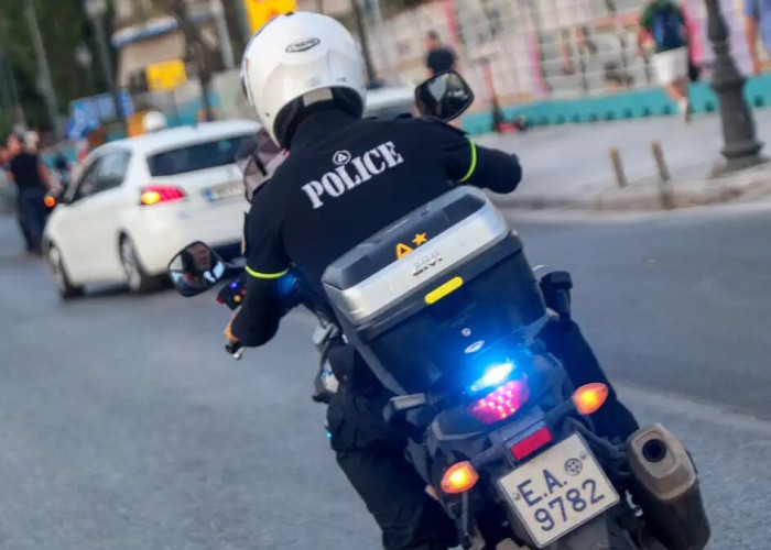 Χειροπέδες σε 26χρονη Τουρκάλα στην Αθήνα – Αναζητούνταν από την Ιντερπόλ για ναρκωτικά