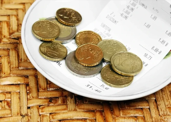 Για τα φιλοδωρήματα άύξηση του αφορολόγητου στα 6.000 ευρώ τον χρόνο