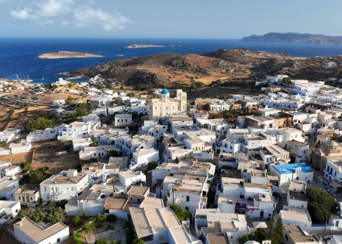 Τραγωδία στην Κίμωλο: Τι ερευνούν οι Αρχές για τον θάνατο του 17χρονου, στο μικροσκόπιο ο θερμοσίφωνας και η ηλεκτρολογική εγκατάσταση