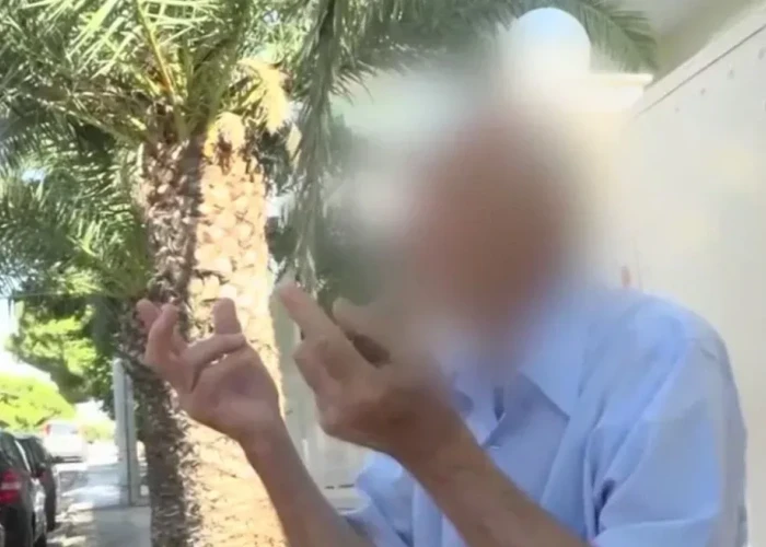 «Τι ψυχή έχει αυτός ο άνθρωπος; Η διαφορά μας ήταν 1,5 ευρώ», λέει ο 92χρονος για τον υπάλληλο βενζινάδικου στη Βούλα που τον περιέλουσε με πετρέλαιο