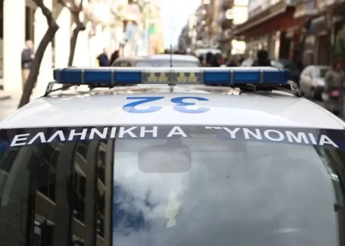 Εξιχνιάστηκε κλοπή 11.000 ευρώ από όχημα εταιρείας στο Περιστέρι, υπάλληλος κατηγορείται ότι έδωσε τις πληροφορίες