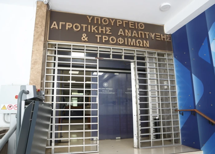 ΥΠΑΑΤ: Αποζημιώσεις 4,2 εκατ. ευρώ για θανατωθέντα ζώα λόγω ευλογιάς και αφθώδους πυρετού