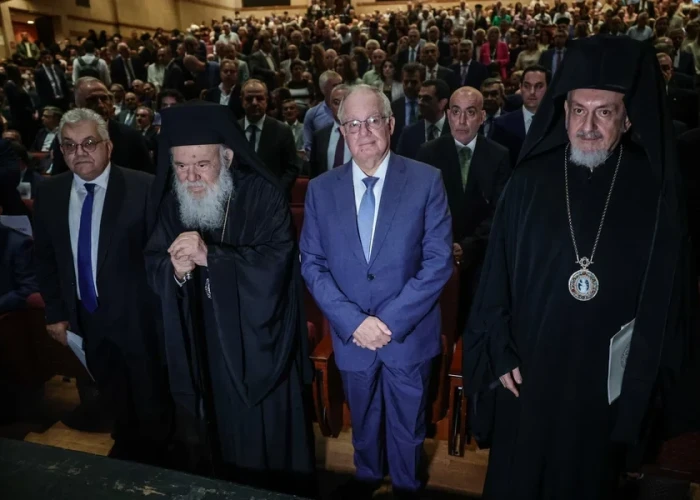 Στο Μέγαρο Μουσικής Αθηνών, παρουσία του Προέδρου της Δημοκρατίας τιμήθηκε ο αρχιμανδρίτης Αλέξιος, ηγούμενος της Μονής Ξενοφώντος Αγίου Όρους
