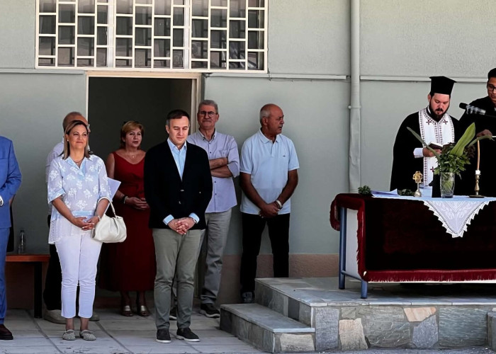 Στις τελετές αγιασμού η Βαρβάρα Μητλιάγκα - «Σήμερα χτύπησε το πρώτο κουδούνι»