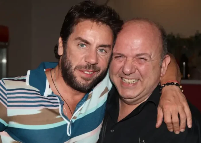 Νίκος Μουρατίδης για Γιώργο Μαζωνάκη: «Του έδινα ξυλιές στο χέρι για να μην τραβάει το μικρόφωνο όταν τραγουδούσε»