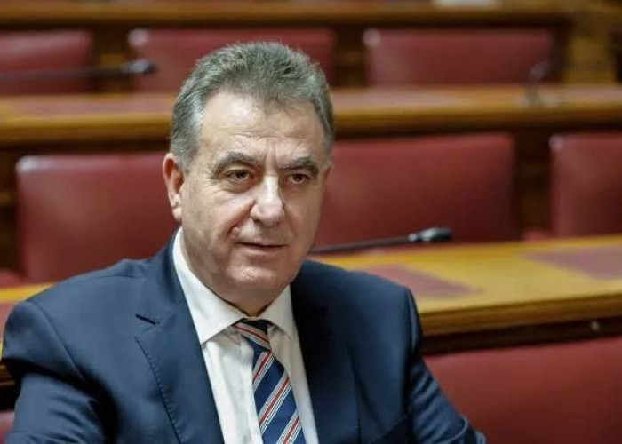 Θανάσης  Καββαδάς -Προτεραιότητα η εκρίζωση του αφθώδους πυρετού»