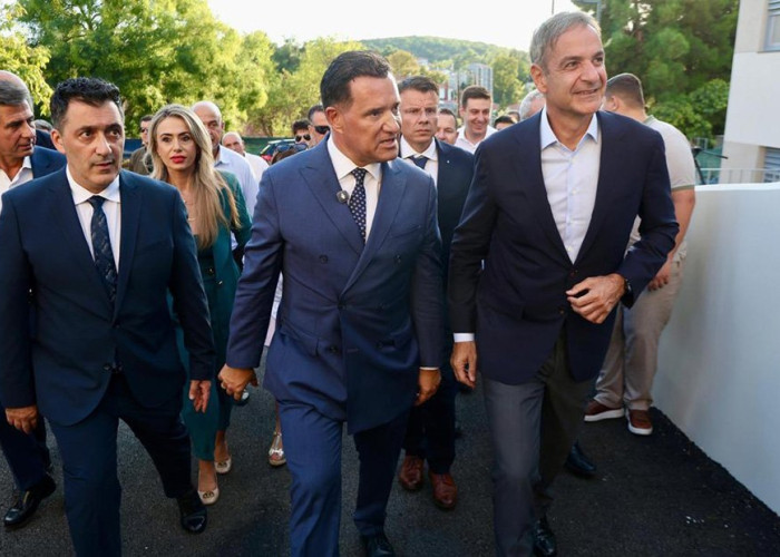 Παρουσία Μητσοτάκη τα εγκαίνια του νέου Κέντρου  Κυτταρικών και Γονιδιακών Θεραπειών και Εργαστηρίων στο «Γ.Παπανικολάου»