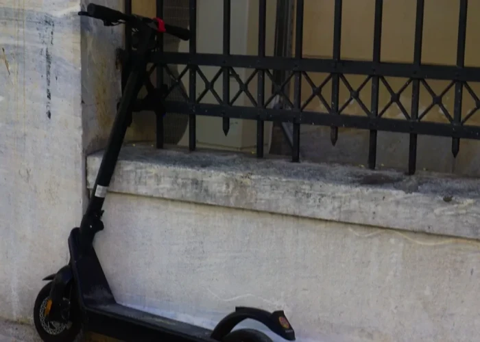 Νεκρός και ο αναβάτης του πατινιού που συγκρούστηκε με οδηγό μηχανής στην Καβάλα