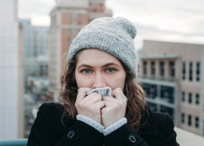 Γιατί δεν πρέπει να πανικοβάλλεσαι αν έχεις πονόλαιμο