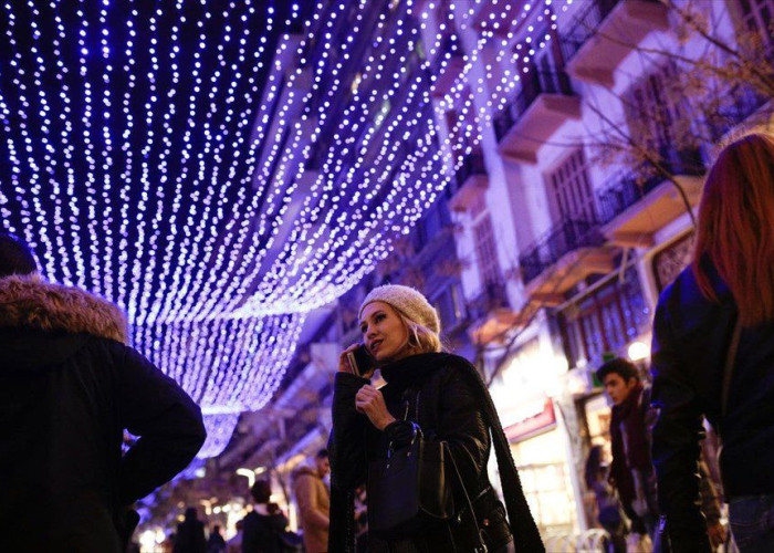 Σκέψεις να ανοίξει η εστίαση παραμονές Χριστουγέννων -Θα προηγηθούν δημοτικά και λιανεμπόριο