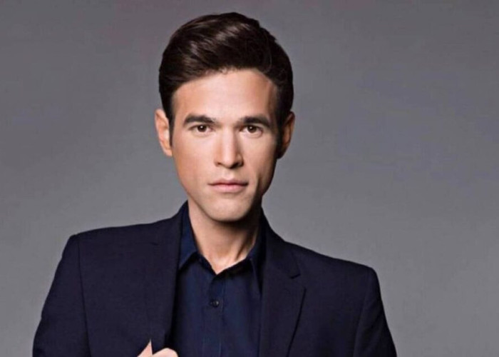 Μένιος Φουρθιώτης : Στη Δικαιοσύνη η υπόθεση του παρουσιαστή – Απαντήσεις Χρυσοχοϊδη για την αστυνομική συνοδεία