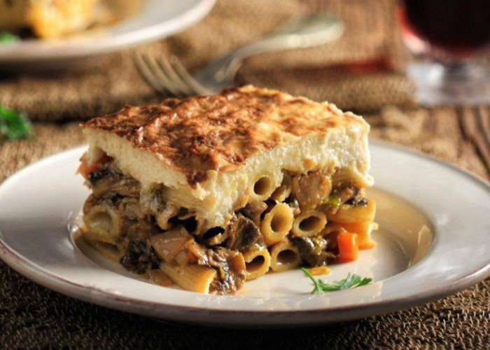 Αγιορείτικη συνταγή: Παστίτσιο χωρίς κιμά στο οποίο υποκλινόμαστε!
