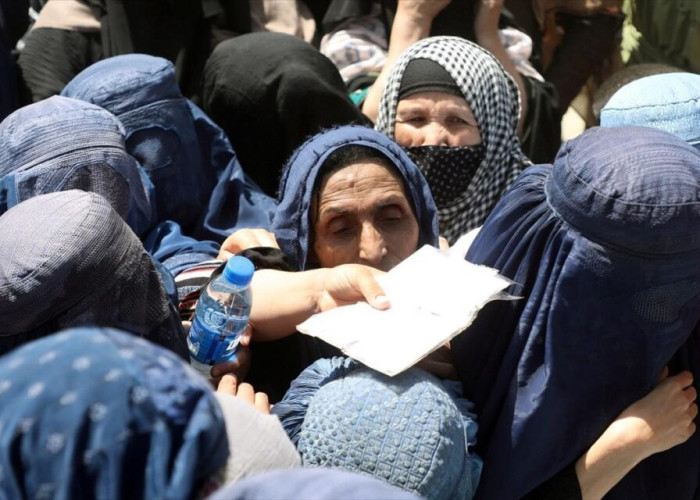 Αφγανιστάν – Η συγκλονιστική αφήγηση μίας φοιτήτριας: «Οι άνδρες γελούν» – «Είναι οι τελευταίες μέρες σας στους δρόμους»