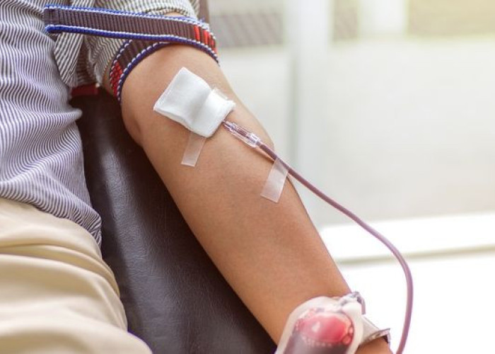 Πάτρα – Καταγγελία: Αντιεμβολιαστές αρνούνται να λάβουν αίμα από εμβολιασμένους