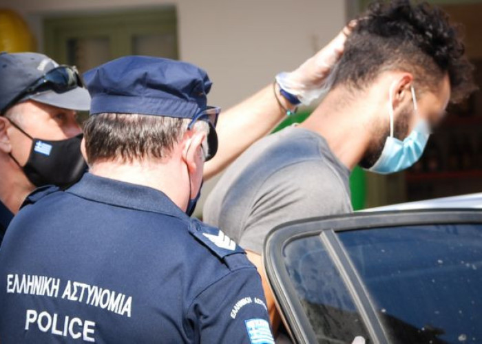 Φολέγανδρος: Στον Κορυδαλλό ο 30χρονος καθ’ ομολογίαν δολοφόνος της Γαρυφαλλιάς