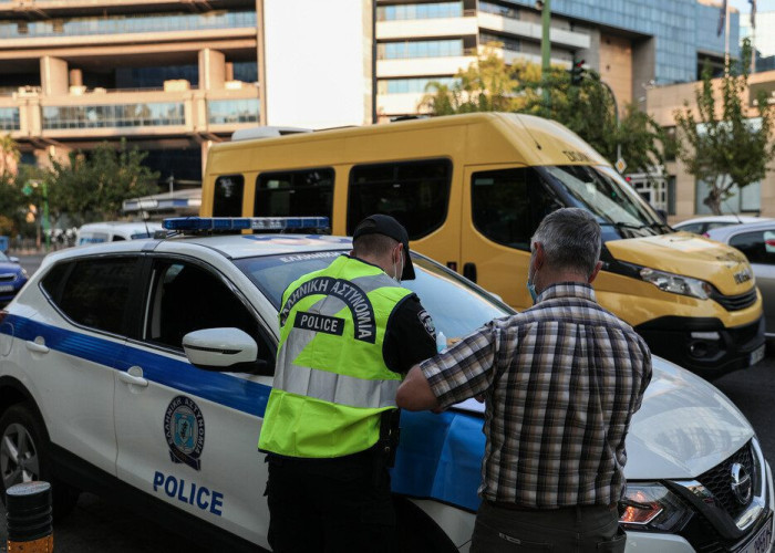 Βάρκιζα: Ξέχασαν κορίτσι 2 ετών μέσα σε σχολικό λεωφορείο για 4 ώρες