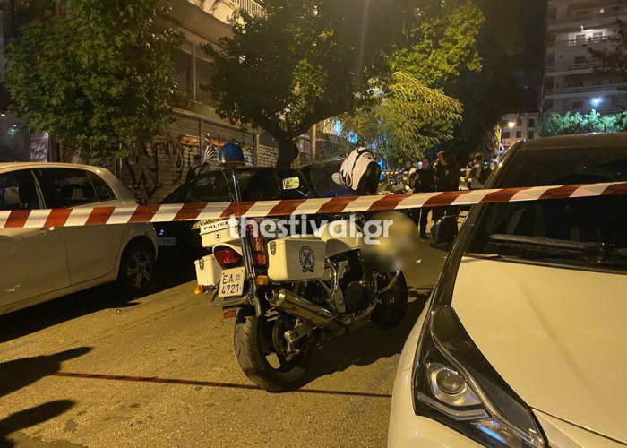 Θεσσαλονίκη: Δολοφονία στη μέση του δρόμου – «Μπήκε σε ταχυφαγείο και άρπαξε ένα μαχαίρι»