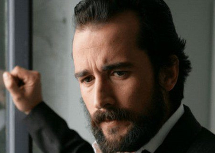 Τάσος Νούσιας – Οργισμένη ανάρτηση κατά της κυβέρνησης για τις πυρκαγιές