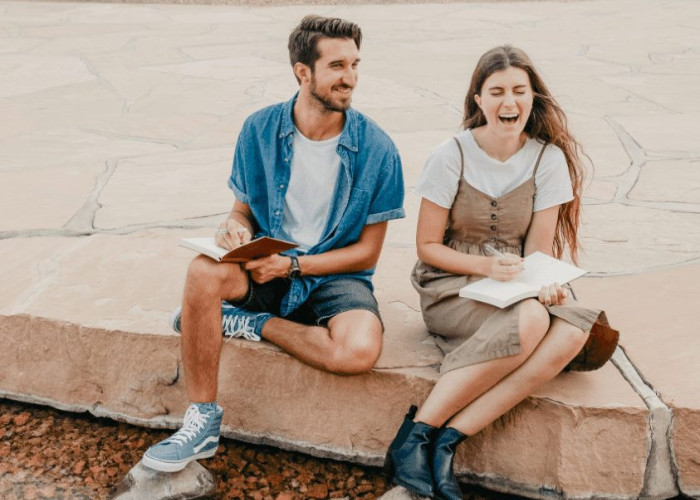 Πόσο αρέσετε; Εντοπίστε τα σημάδια που προδίδουν ότι υπάρχει ενδιαφέρον