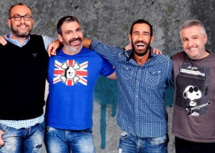 Στάθης Παναγιωτόπουλος – Είχε 10 χρόνια λογαριασμό με δεκάδες εικόνες και βίντεο – Κακοποιητής… κατ’ επάγγελμα