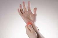 «Μυρμηγκιάζουν» τα χέρια σας; Αυτή είναι η πιθανότερη αιτία!