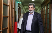 ΠΟΛΑΚΗΣ: NOΜΙΜΟΠΟΙΗΣΕ 43 ΠΑΡΑΝΟΜΕΣ ΚΛΙΝΕΣ ΚΑΙ ΑΛΛΕΣ ΑΥΘΑΙΡΕΣΙΕΣ ΣΕ ΙΔΙΩΤΙΚΗ ΚΛΙΝΙΚΗ!