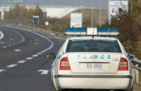 Στο ύψος των διοδίων Ασπροβάλτας: Βρέθηκαν δύο μετανάστες στον χώρο των αποσκευών