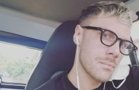 Νότης Χριστοδούλου: Απαντά στον Μανώλη Μητσιά – «Ένα στρέιτ ζευγάρι δεν προκαλεί;»