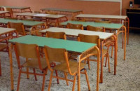 Δασκάλα είμαι. Νεοδιόριστη που το κράτος έστειλε μακριά από την οικογένεια!