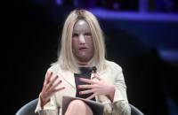 Ιωάννα Παλιοσπύρου: Πετάει τη μάσκα και «είναι όμορφη»