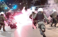 Βιασμός 19χρονης στην Ομόνοια: Επεισόδια με πέτρες και μολότοφ σε πορεία στο κέντρο