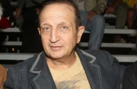 Σπύρος Μπιμπίλας: Εδώ και χρόνια περιμένω τον άνθρωπο που θα κάνουμε σύμφωνο συμβίωσης