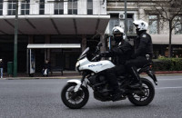 Το έσκασε από τα δικαστήρια Λάρισας το 2013 και τον έπιασαν στο… Λονδίνο μετά από χρόνια: Επέστρεψε στις φυλακές