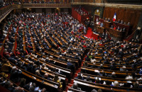 Γαλλία: Η πρώτη χώρα στον κόσμο που κατοχύρωσε συνταγματικά το δικαίωμα στην άμβλωση